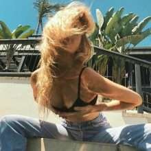 Stella Maxwell, ses photos sexy sur Instagram