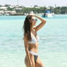 Victoria Justice en bikini aux Bermudes