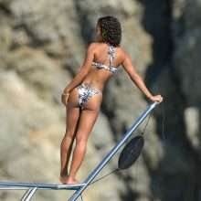 Christina Milian en bikini à Saint-Tropez