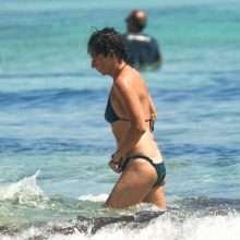 Gianna Nannini seins nus à Formentera