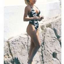 Hofit Golan, bikini et maillot de bain à Antibes