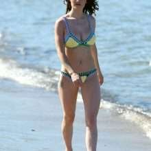 Jess Impiazzi en bikini à Ibiza