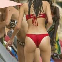 Kim Turnbull en bikini à La Barbade