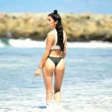 Nicole Williams en bikini à Mykonos