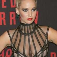 Oups ! Jennifer Lawrence exhibe un sein nu