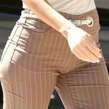 Kourtney Kardashian dans un pantalon moulant à Los Angeles