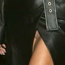 Oups ! On voit la chatte de Lady Gaga sous sa veste en cuir