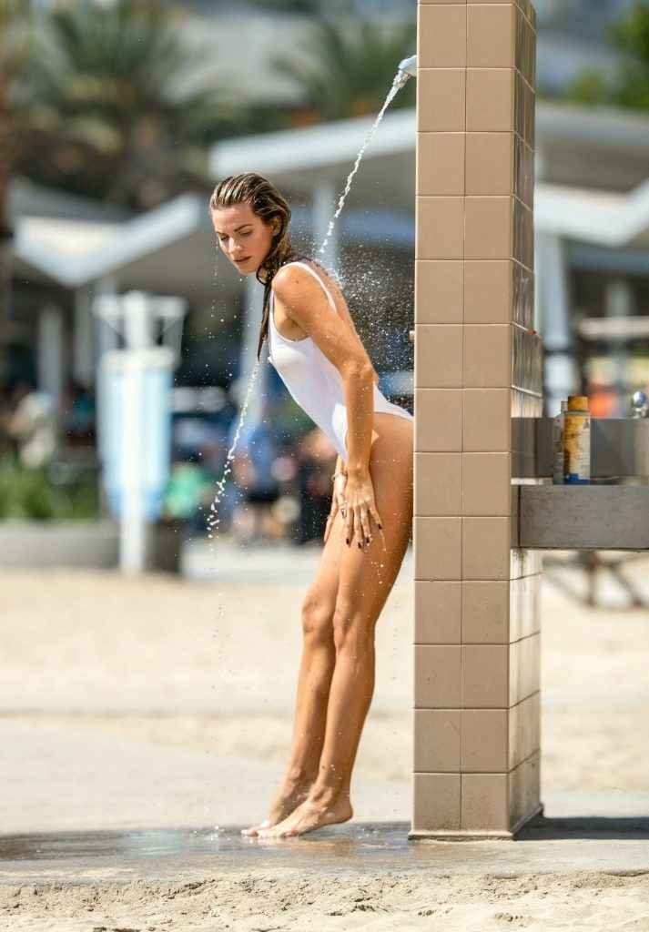 Rachel McCord en maillot de bain à Santa Monica