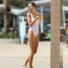 Rachel McCord en maillot de bain à Santa Monica