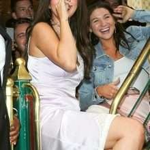 Selena Gomez dans une robe légère à Los Angeles