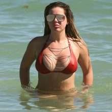 Brielle Biermann en bikini à Miami Beach
