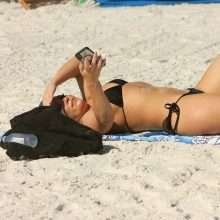 Carmen Valentina en bikini