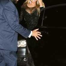 Mariah Carey les fesses à l'air et le décolleté ouvert