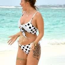 Olivia Buckland en bikini aux Maldives