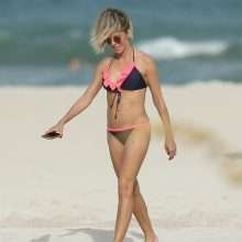 Samara Checon en bikini à Miami Beach