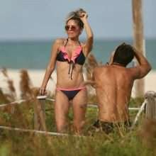 Samara Checon en bikini à Miami Beach