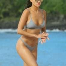 Eiza Gonzalez en bikini à Hawaii