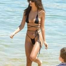 Emily Ratajkowski en bikini à Bondi Beach