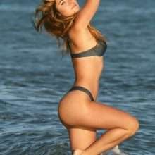 Kaili Thorne en bikini pour 138 Water