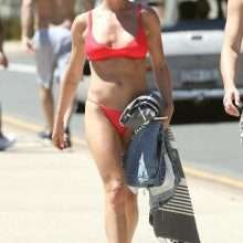 Lisa Clark en bikini à Sidney