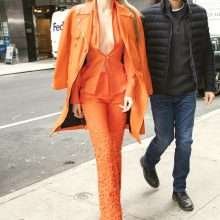 Gigi Hadid se balade sans soutien-gorge à New-York