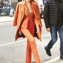 Gigi Hadid se balade sans soutien-gorge à New-York