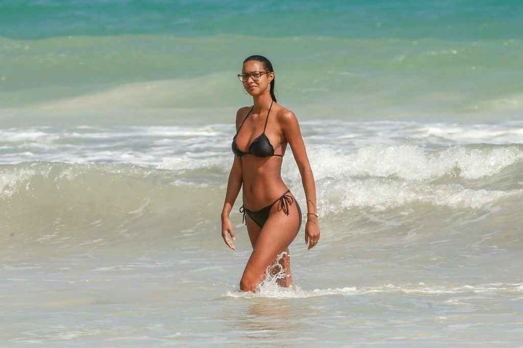 Lais Ribeiro en bikini à Tulum