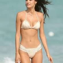 Sofia Resing en bikini à Miami Beach