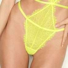 Elsa Hosk pose en lingerie pour Victoria's Secret