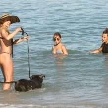 Kimberley Garner en bikini à Miami Beach