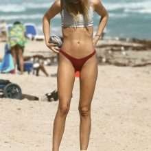 Kimberley Garner en bikini à Miami