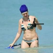 Meredith Ostrom en bikini à La Barbade