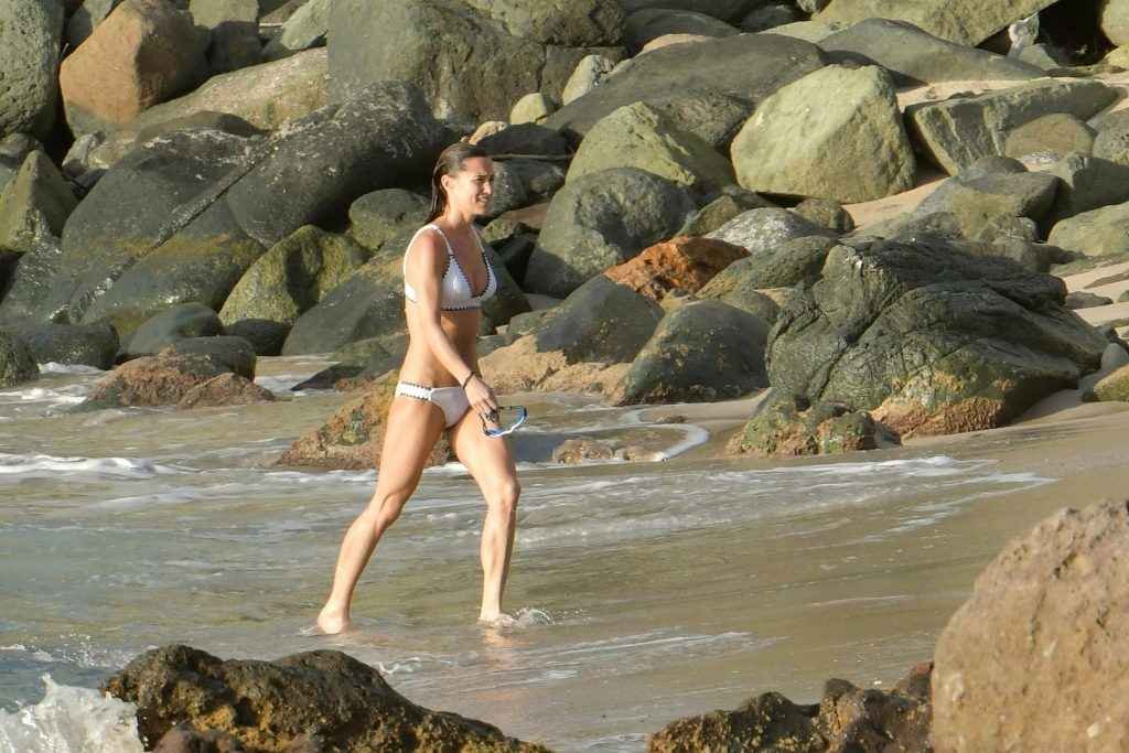 Pippa Middelton en bikini aux Caraïbes