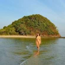 Demi Rose en maillot de bain à Phuket