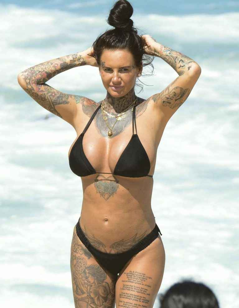Gemma Lucy en bikini à Bondi Beach