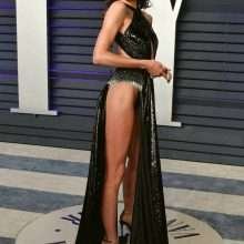 Kendall Jenner et sa robe trop ouverte, la suite