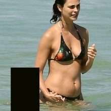 Morena Baccarin en bikini