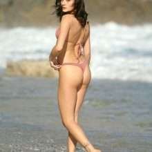 Alessia Veneziano toujours en bikini en Italie