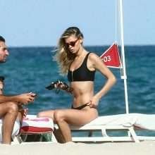 Danielle Knudson en bikini à Miami Beach