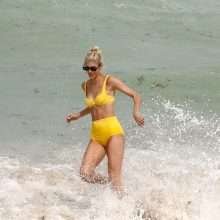 Olivia Culpo et Devon Windsor en bikini à Miami Beach