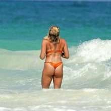 Gabby Allen en bikini au Mexique