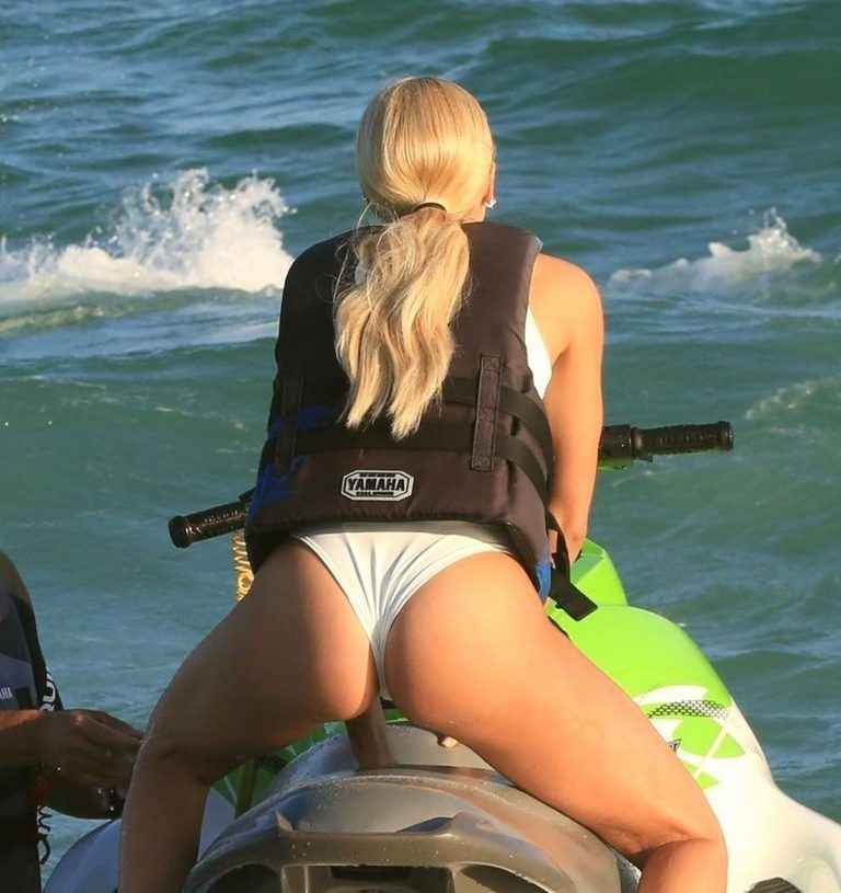 Sofia Richie en bikini à Miami