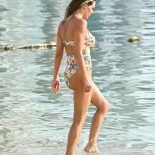 Danielle Lloyd en maillot de bain aux Maldives