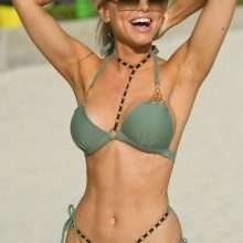 Hayley Hughes en bikini à Majorque