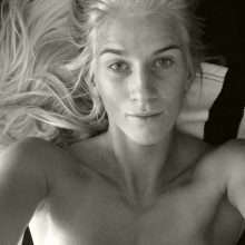 Sofia Jakobbson nue, les photos intimes
