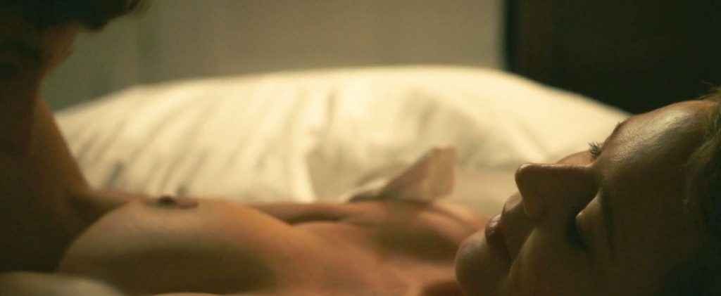 Virginie Efira nue dans 'Un amour impossible"