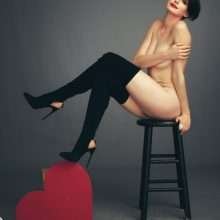 Anne Hathaway pose nue