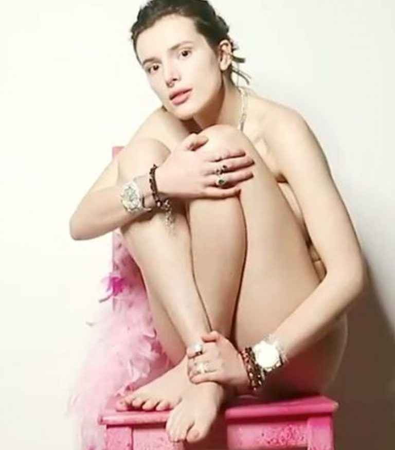Bella Thorne pose nue