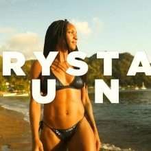 Crystal Dunn en bikini pour Sports Illustrated