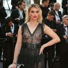 Fancy Alexandersson seins nus au 72eme Festival de Cannes